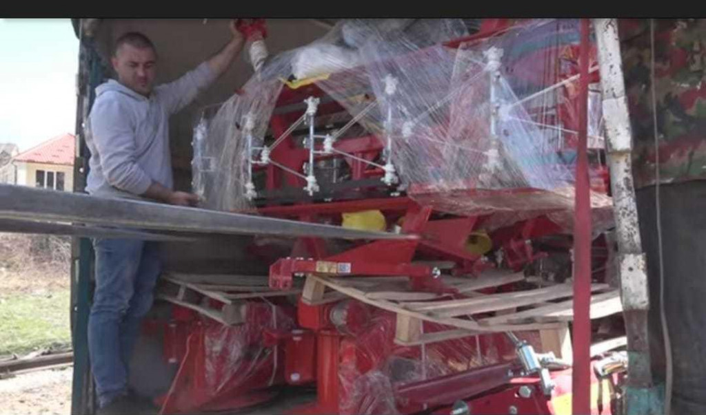 Foto, Dan, RASPODJELA POLJOPRIVREDNE MEHANIZACIJE U ROŽAJAMA/ V.RA.