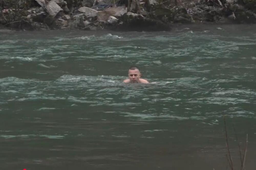 5710576_sladjan-scekic_ls