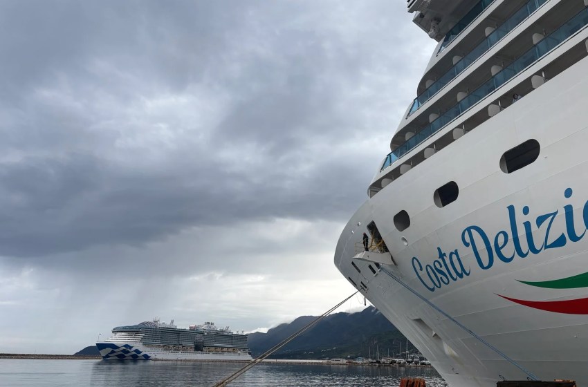 Dva-kruzera-u-Baru-Primorski-portal