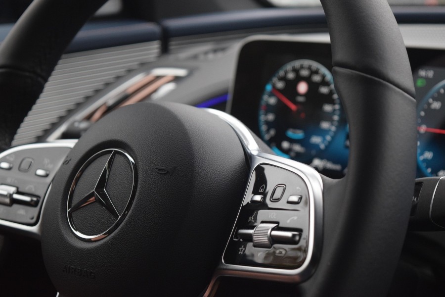 9310613-mercedes-eqc-4622246_1920_600x900