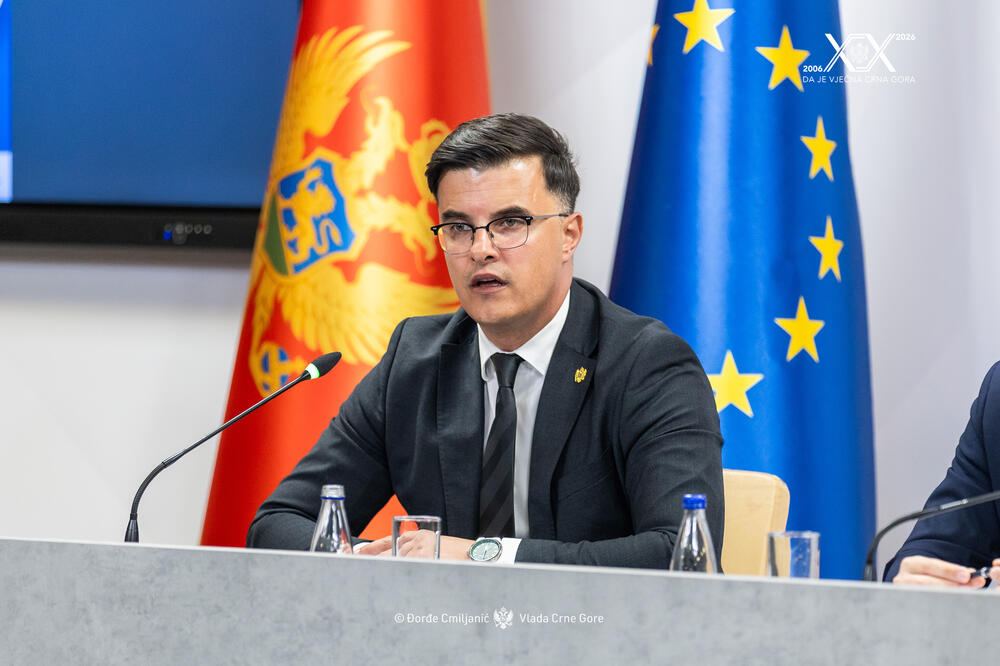 5732070_presskonferencijapovodomraspisivanjajavnogpozivaza500policijskihslubenikaiaktivnostipolicijepovodomodravanjasamitaevropskeunijeizapadnogbalkana-55318450667-o_ls
