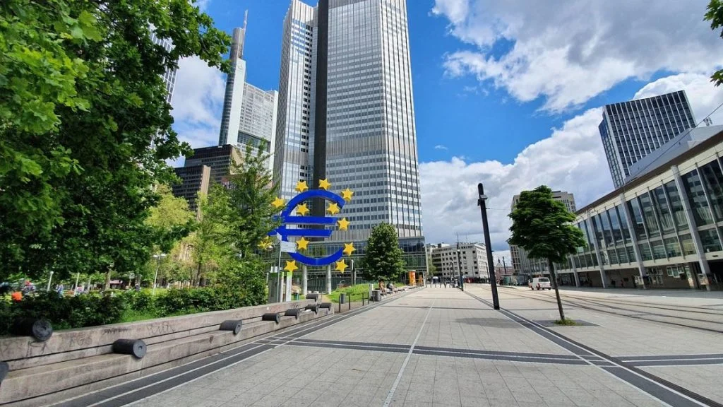 euro-6304688_1280-e1761898348636-1024x576