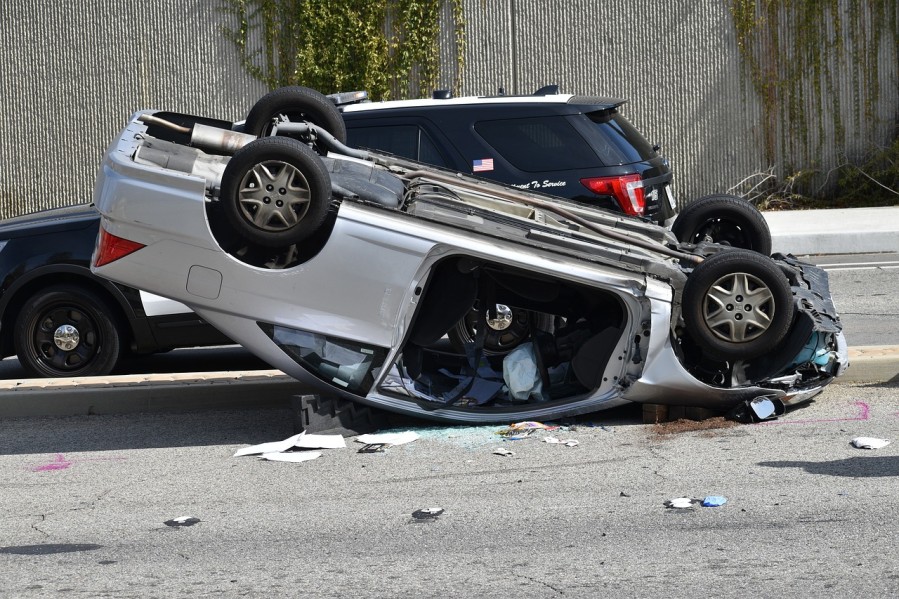 queven-accident-4860940_1280_599x900