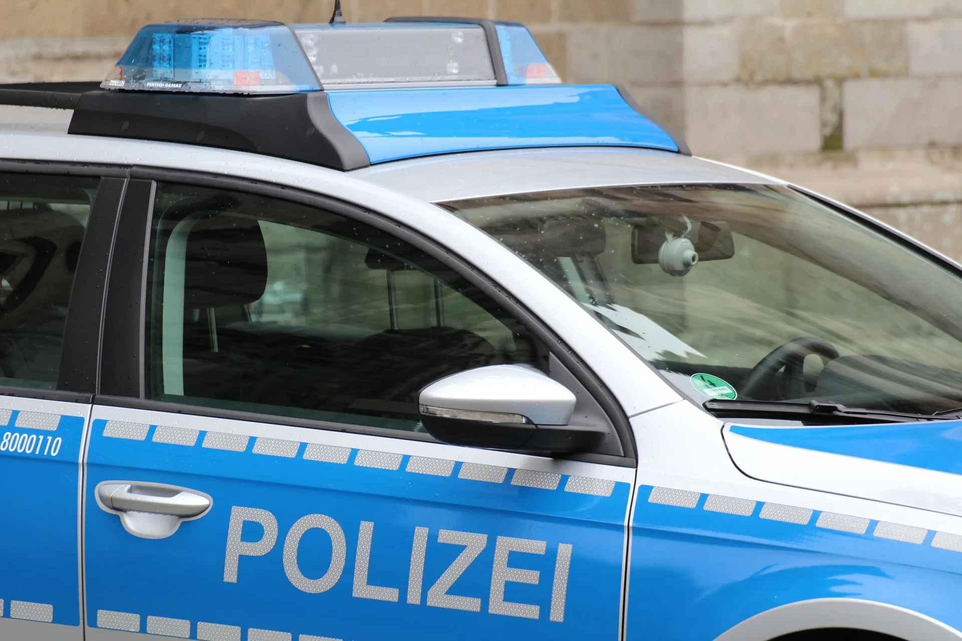 techline_police_974410_5cb795df13