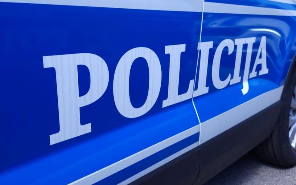 1783250713-policija-i_960x600