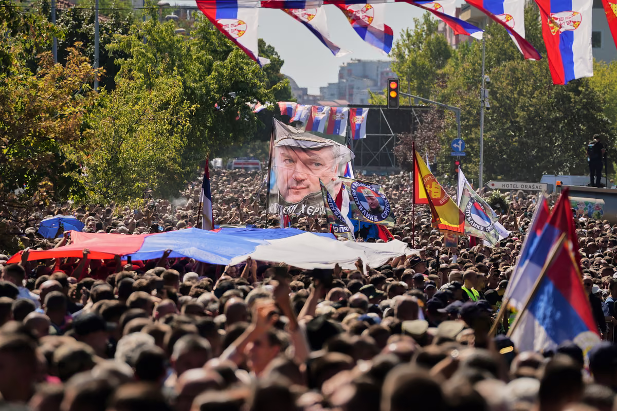 1788784319_Ratko_Mladic_sahrana_.format-avif