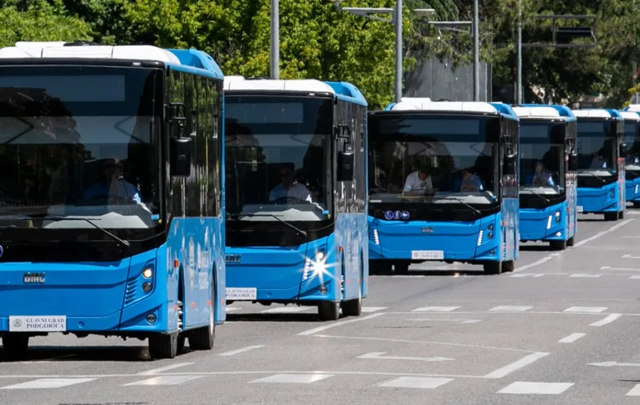 autobusi_570x900
