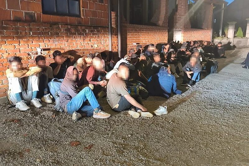 b_260903082