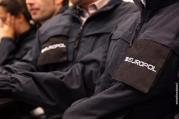 europol_flags_and_logos_2_413x620