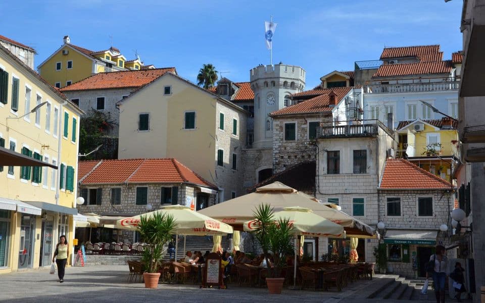 1791314624-hn-herceg-novi-detalji-2110-2015-ivana-bozovic-011-2-i_960x600