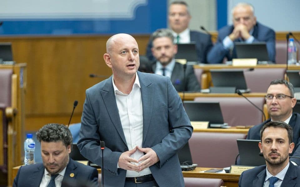 1791915889-milan-knezevic-1310-2026-skupstina-cg-i_960x600