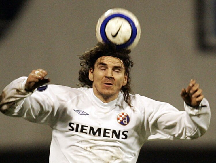 1792304230-2004-12-02T000000Z_2044451722_RP5DRIEJKFAA_RTRMADP_3_SPORT-SOCCER-750x566