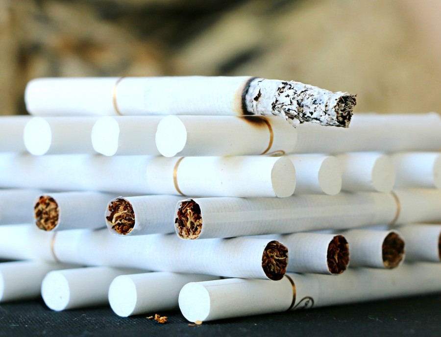 cigarette-1642232_1280_688x900_688x900